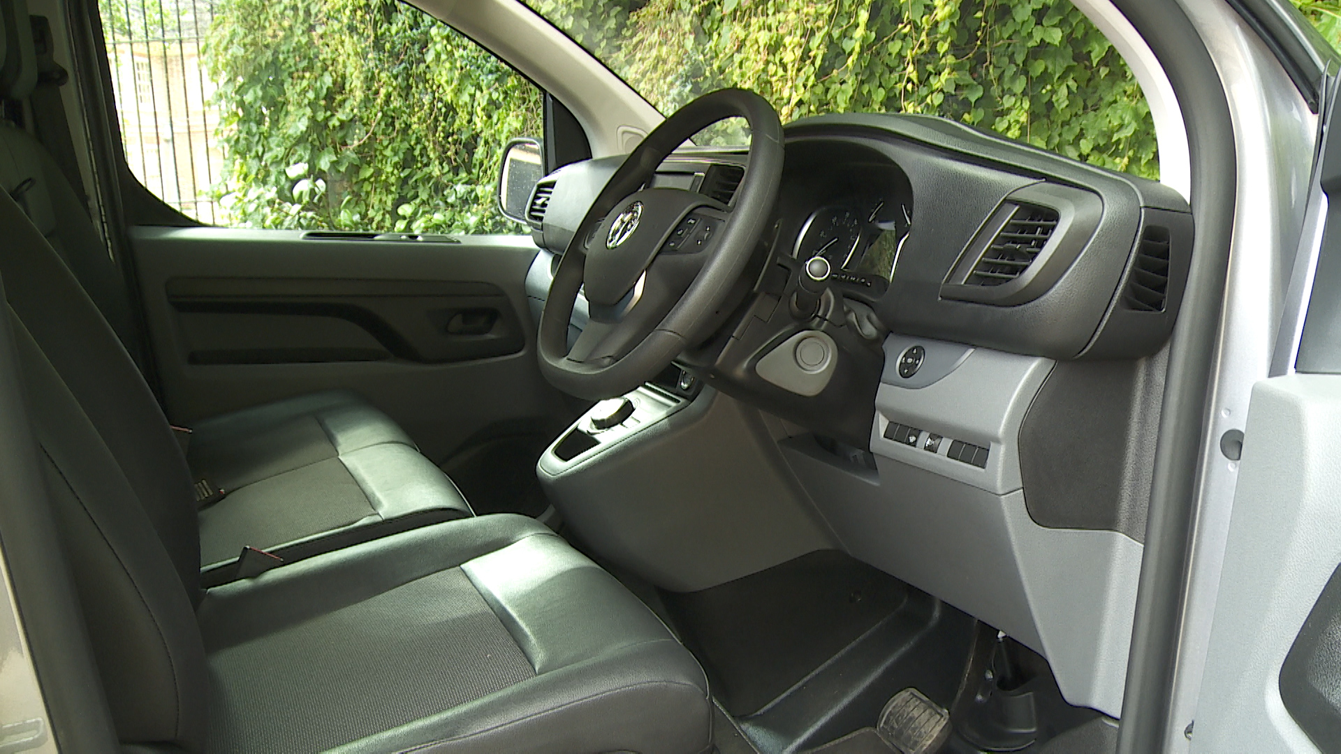 VAUXHALL VIVARO M DIESEL 1.5 Turbo D 120 Prime H1 Van